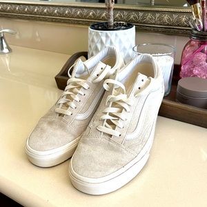 MENS VANS IN CREAM COLOR